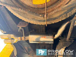 Nissan Elgrand Stainless Steel Custom Exhaust Flex, Middle And Rear Silencer With Twin Tailpipe (3)
